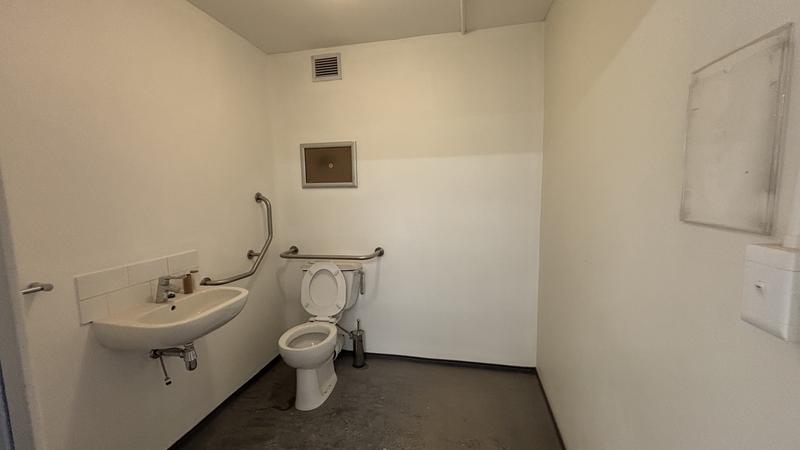 To Let commercial Property for Rent in Gardens Western Cape
